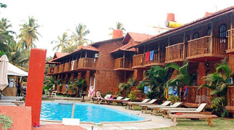 Sea Breeze Inn Resort Калангут Экстерьер фото