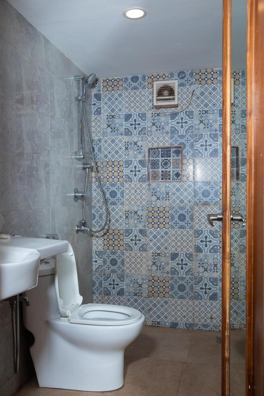 Sea Breeze Inn Resort Калангут Экстерьер фото